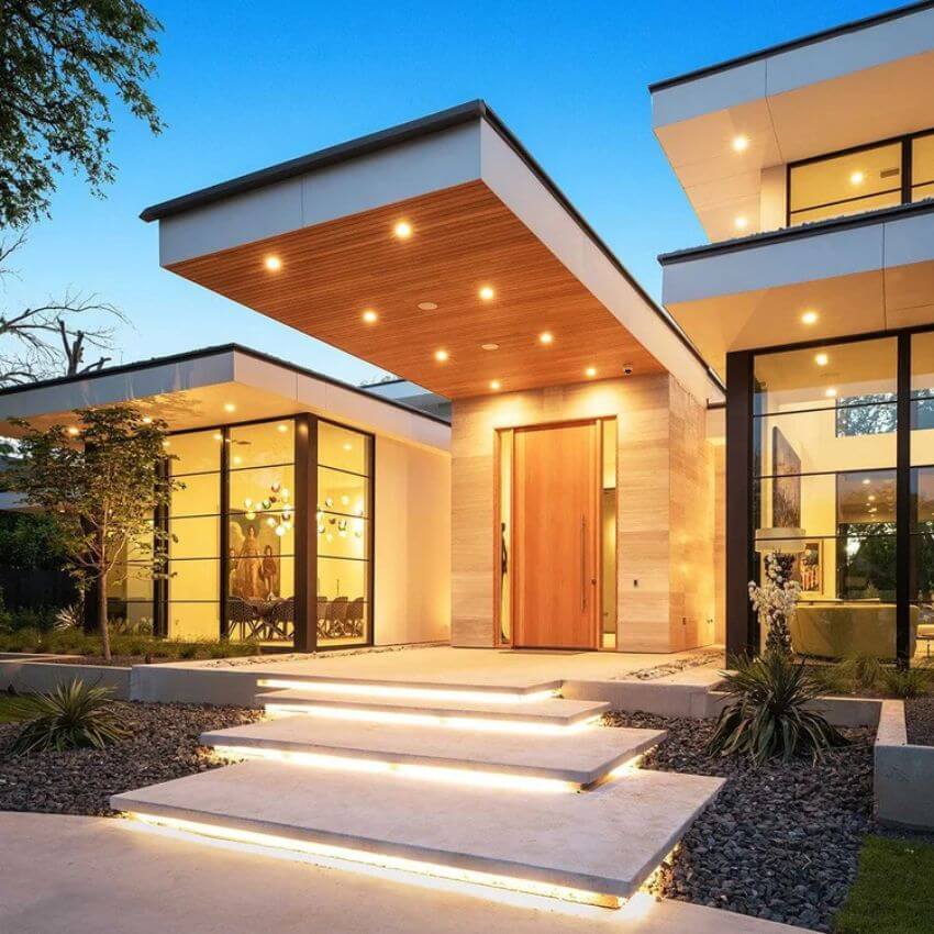 إدارة المزادات الإلكترونية والحضورية